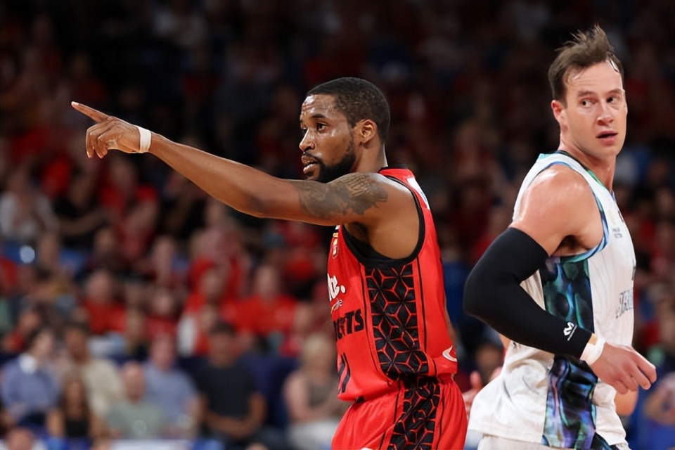 常规赛中总, 其实澳大利 常规赛中总, 其实澳大利