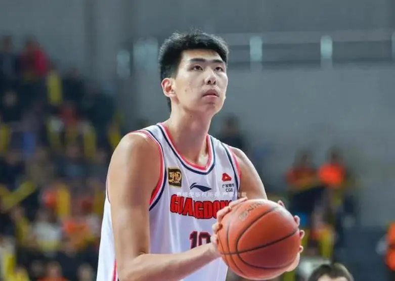 amp, 为双向合同, 篮板球数量