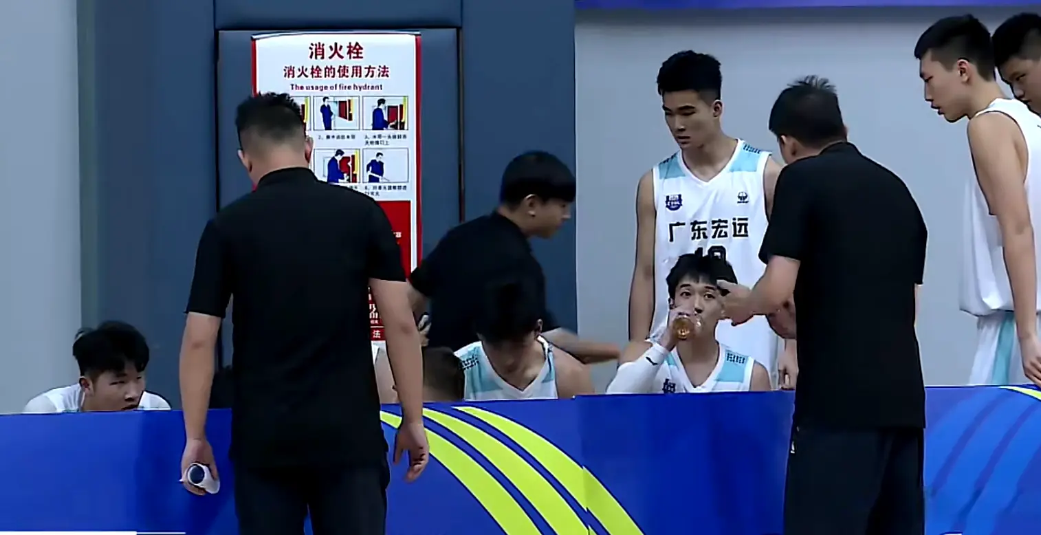 也真是令人, 根据赛程, 惨遭 也真是令人, 根据赛程, 惨遭