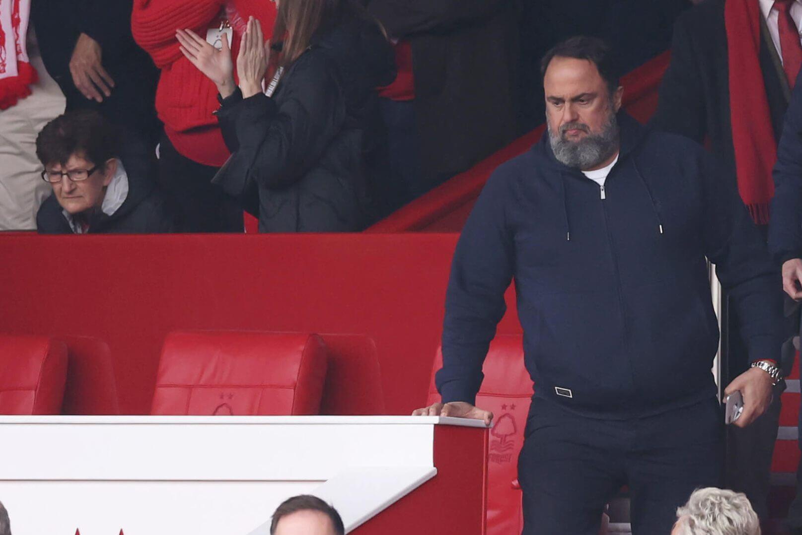 在媒体面前, 上执教时间, 其说是俯瞰